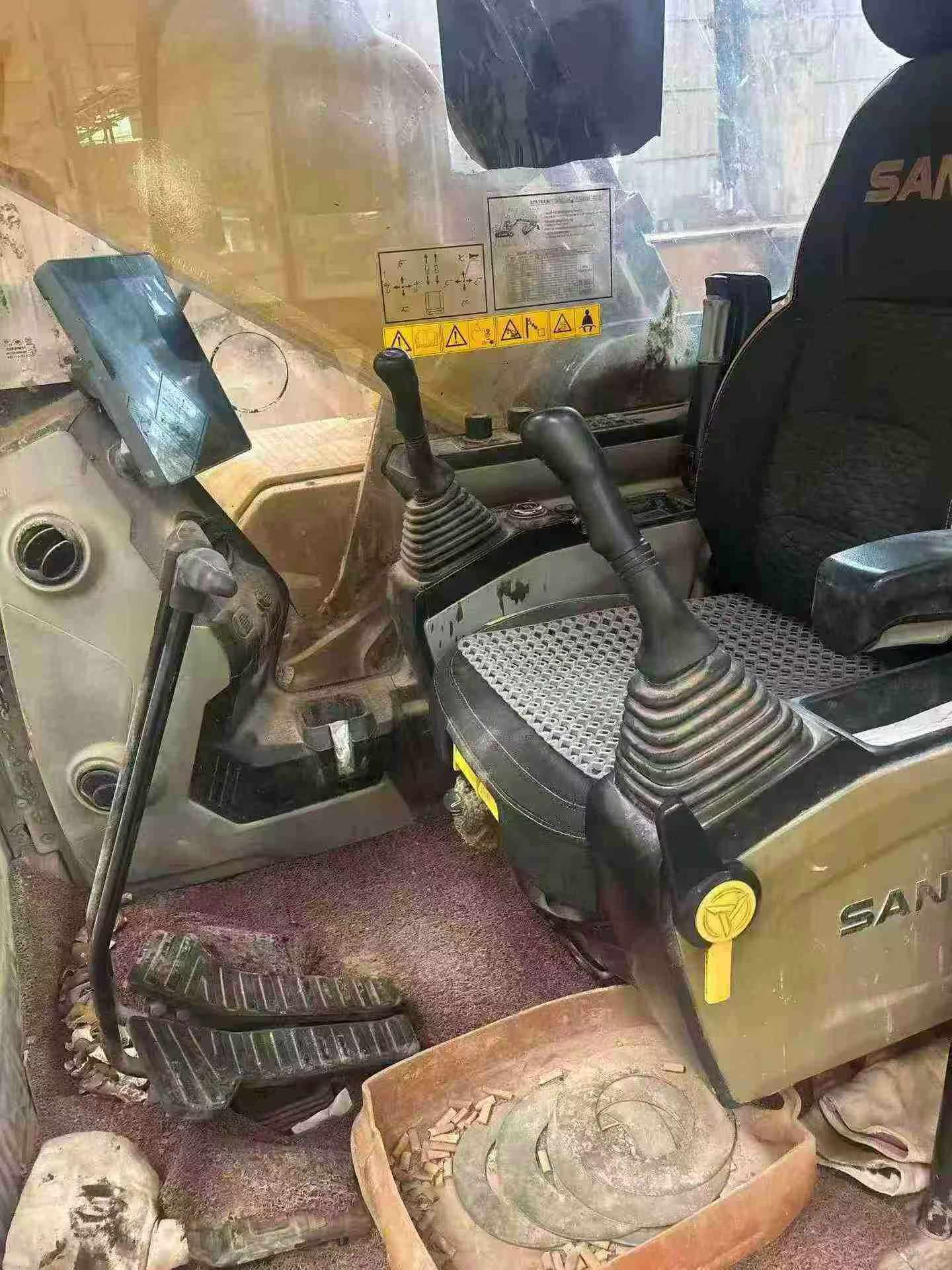 Buy Sany SY375H Used Excavator / 4 Buy Sany SY375H Used Excavator / 4