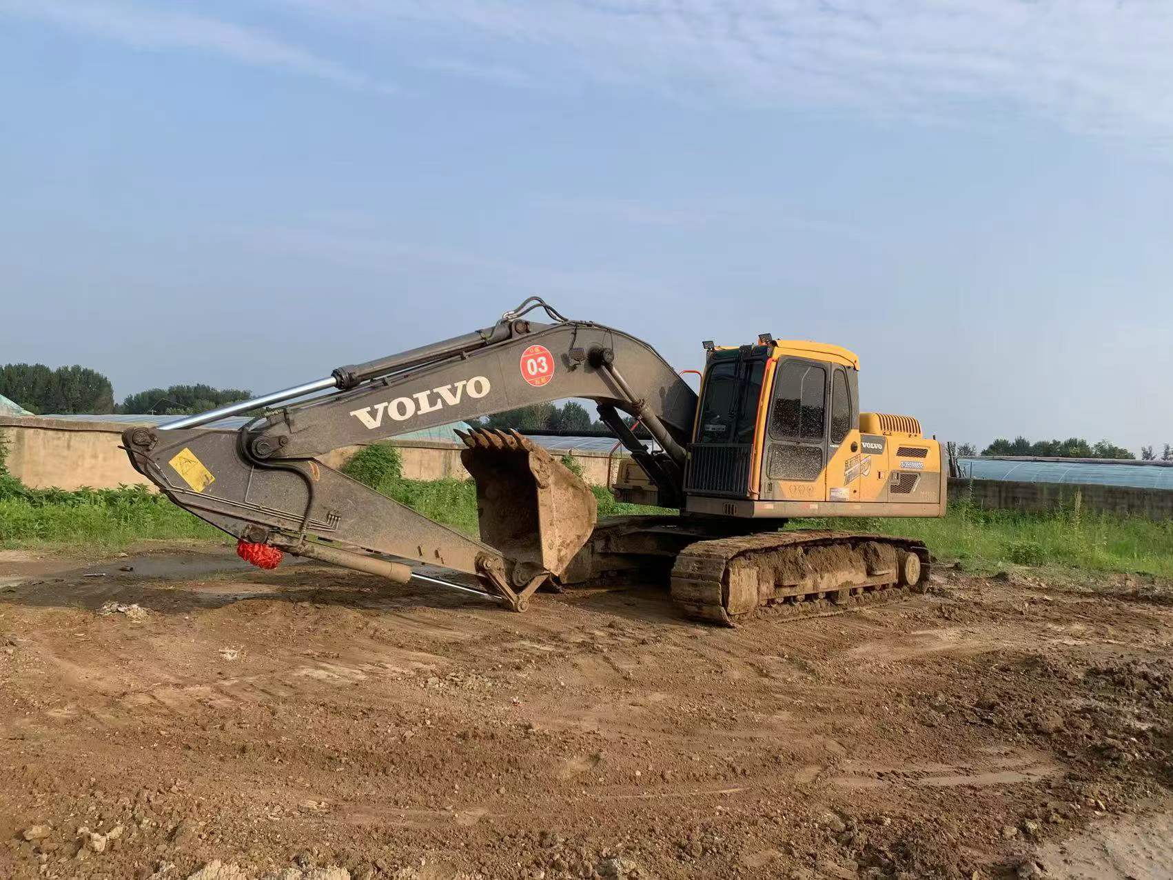 Buy Volvo EC210D Used Excavator / 1