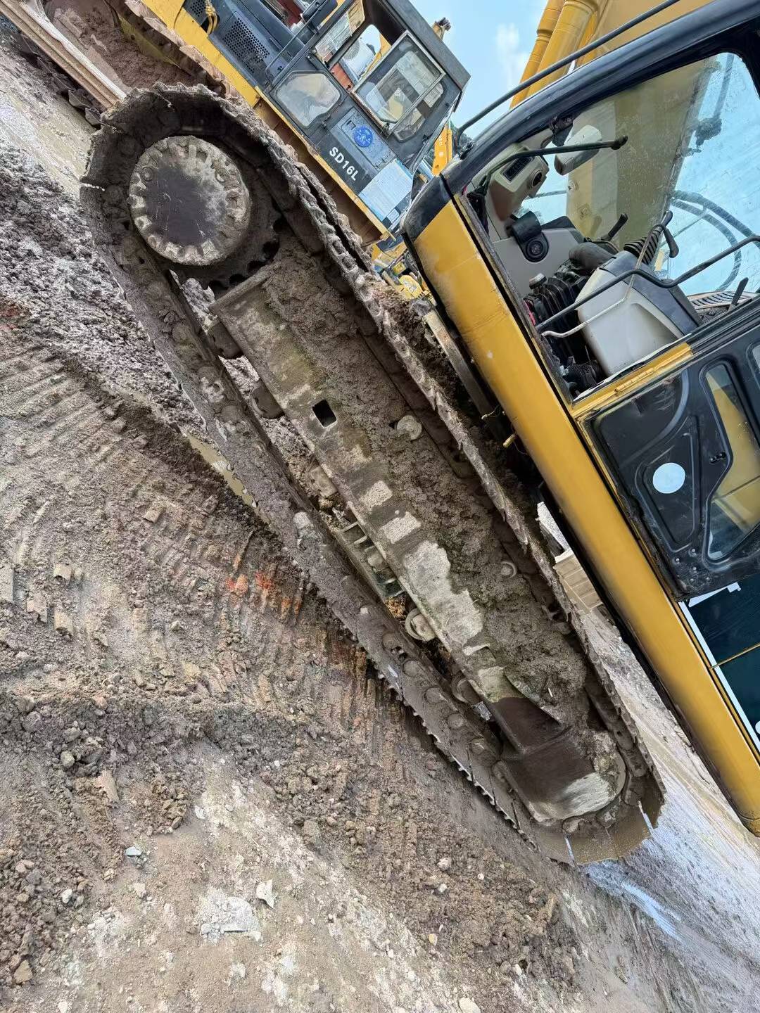 Buy Caterpillar 320C Used Excavator / 5 Buy Caterpillar 320C Used Excavator / 5