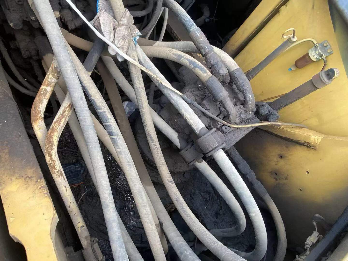 Buy Komatsu PC200-7 Used Excavator / 6 Buy Komatsu PC200-7 Used Excavator / 6