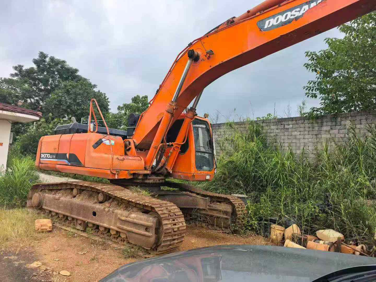 Buy Doosan DH370 Used Excavator / 1