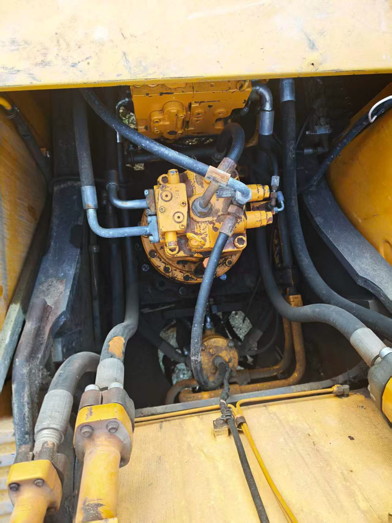 Buy Sany SY205C-8 Used Excavator / 5