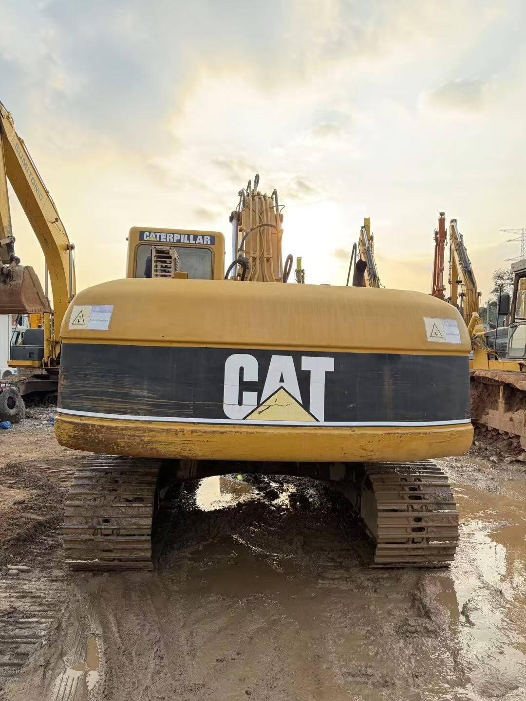 Buy Caterpillar 320C Used Excavator / 9 Buy Caterpillar 320C Used Excavator / 9