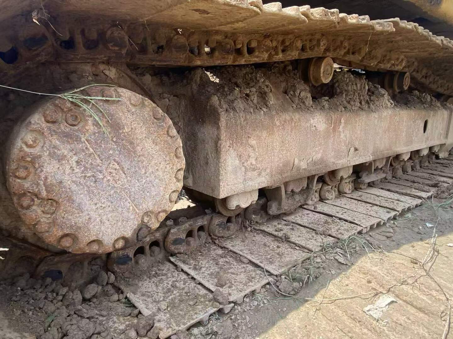 Buy Komatsu PC200-7 Used Excavator / 8 Buy Komatsu PC200-7 Used Excavator / 8