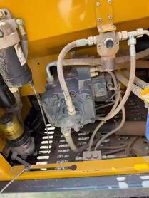 Buy XCMG XE205DA Used Excavator / 5 Buy XCMG XE205DA Used Excavator / 5