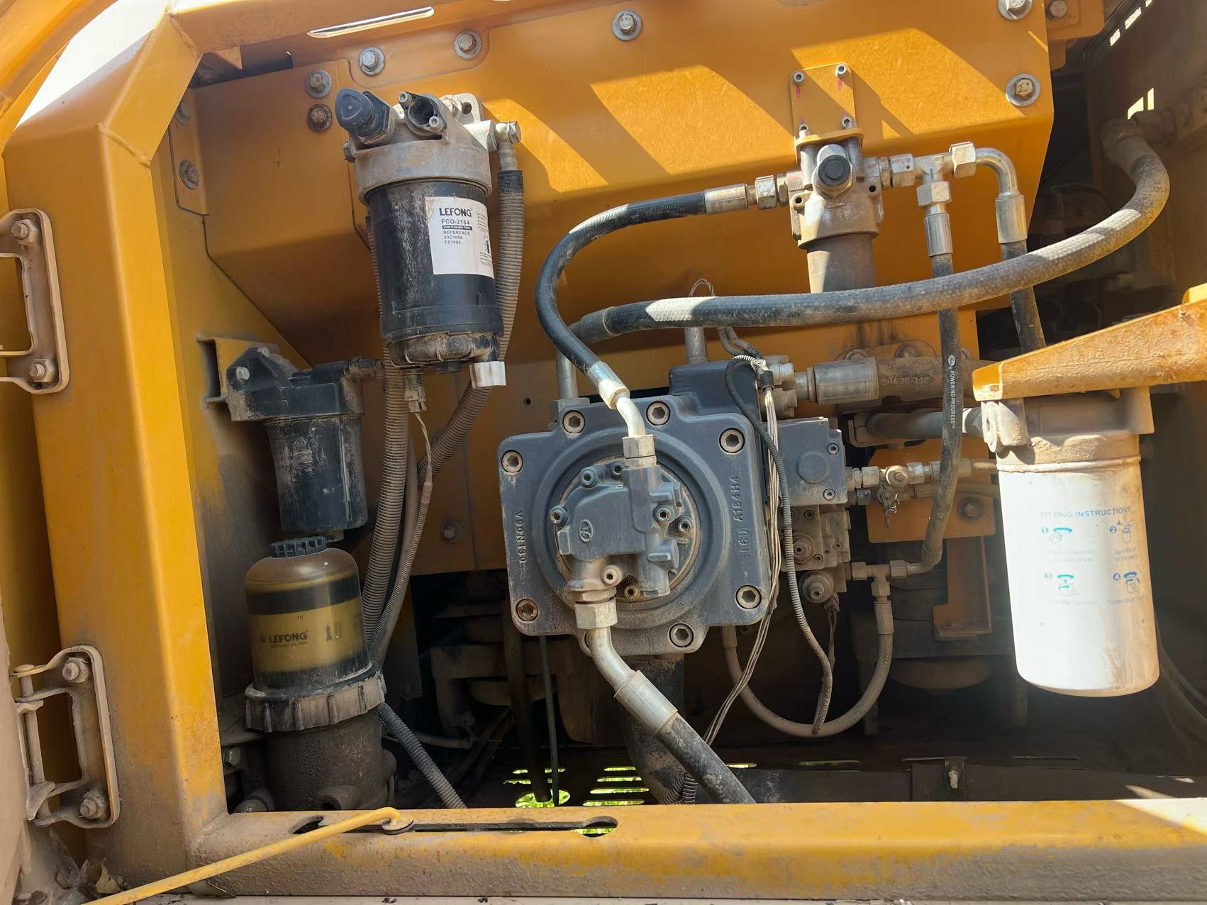 Buy XCMG XE215 Used Excavator / 2