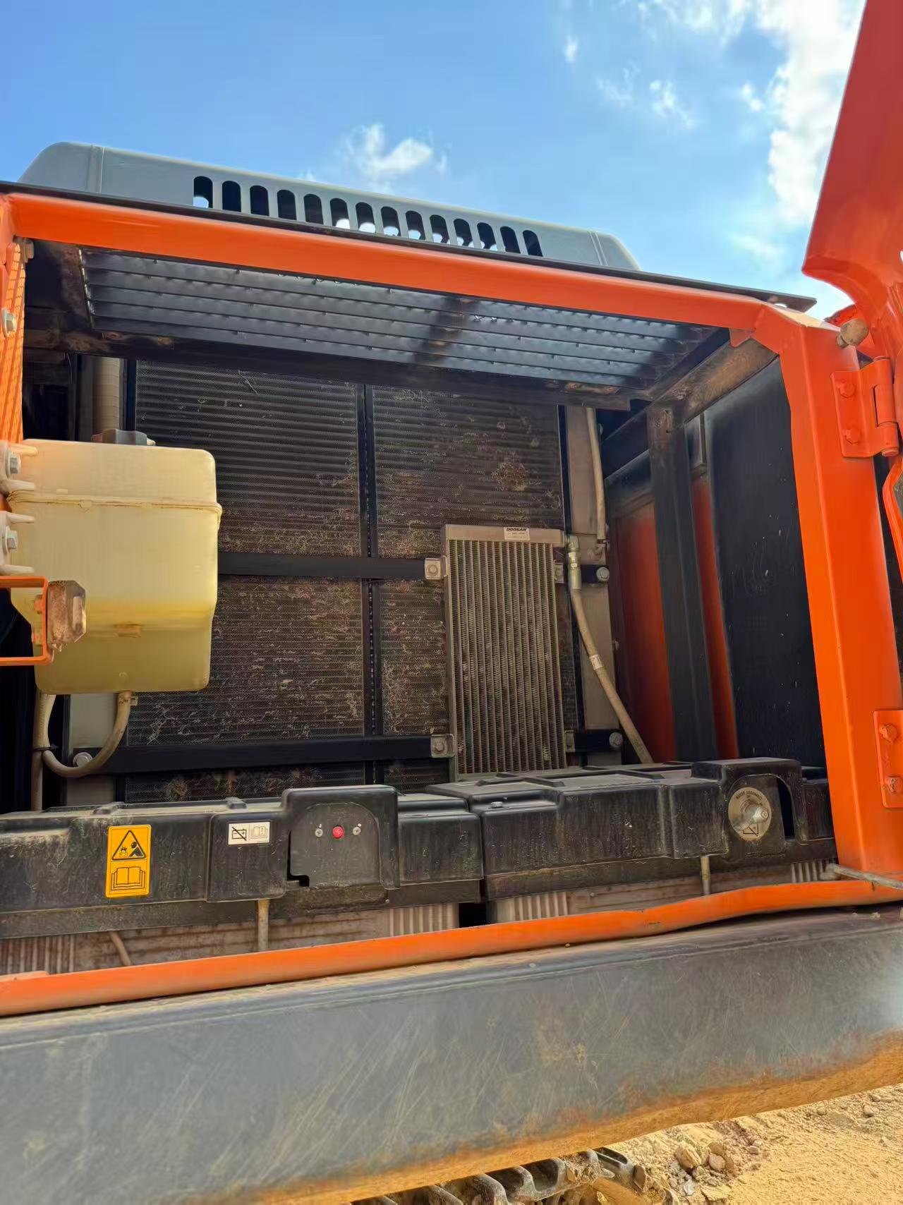 Buy Doosan DX380 Used Excavator / 6 Buy Doosan DX380 Used Excavator / 6