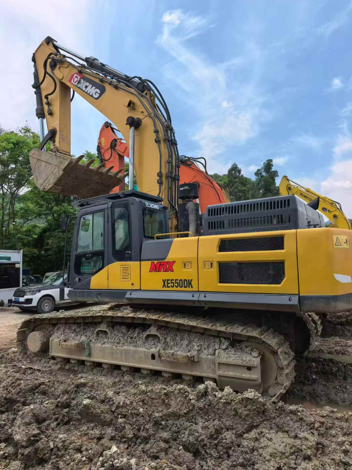Buy XCMG XE550DK Used Excavator / 4 Buy XCMG XE550DK Used Excavator / 4