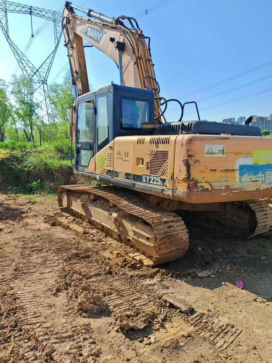Buy Sany SY225C Used Excavator / 1