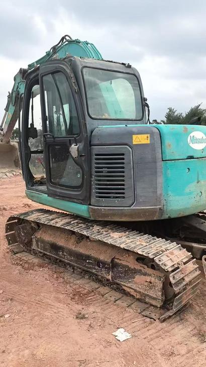 Buy Kobelco SK70SR Used Excavator / 1