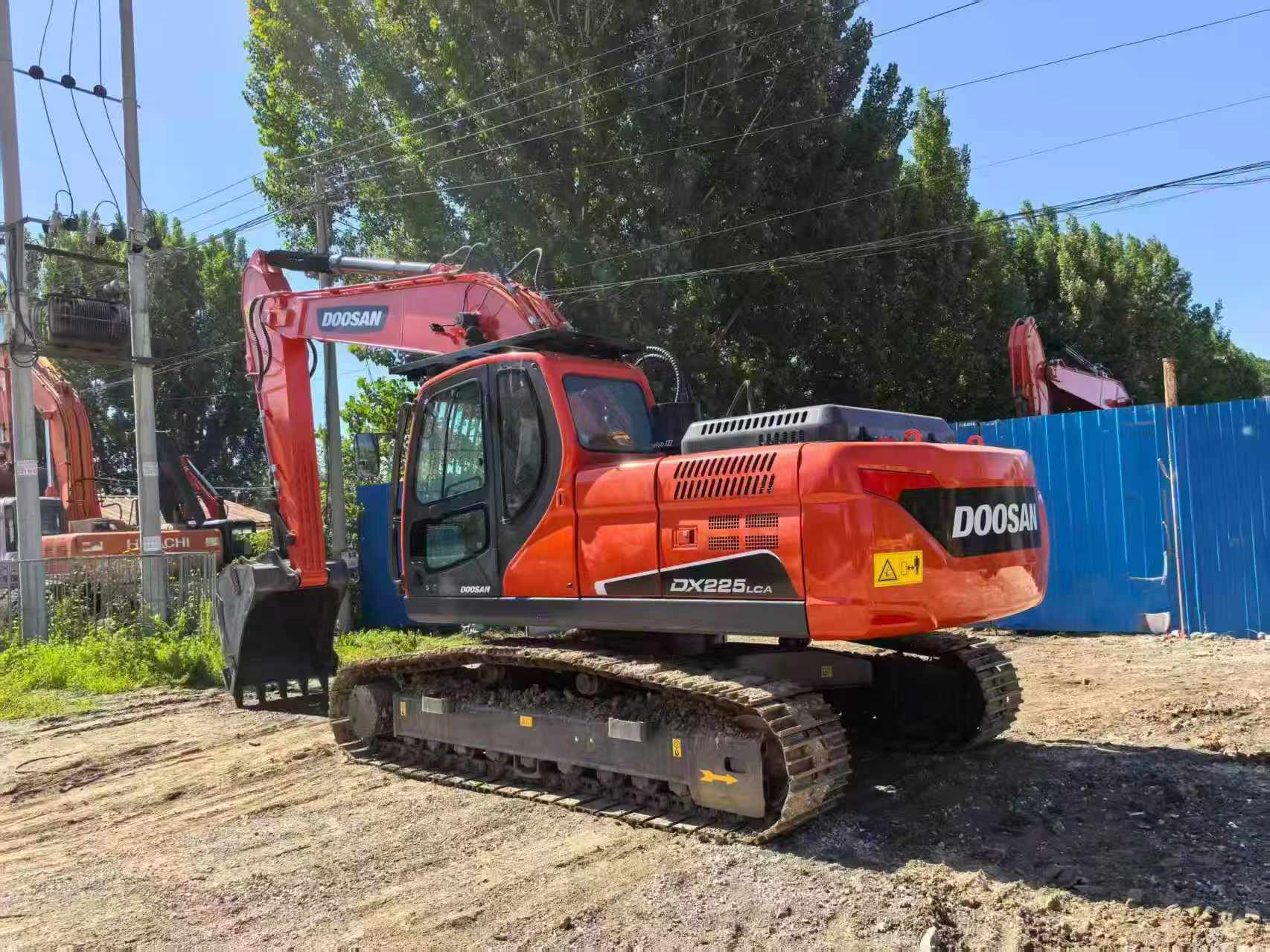 Buy Doosan DX225LCA Used Excavator / 3 Buy Doosan DX225LCA Used Excavator / 3