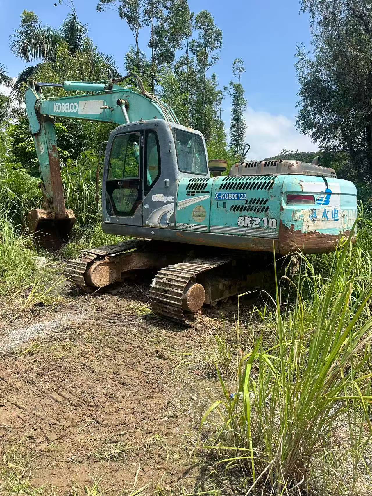Buy Kobelco SK200-2 Used Excavator / 1