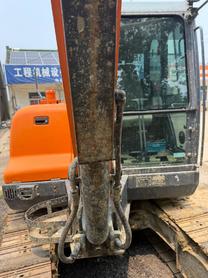 Buy Doosan DH60 Used Excavator / 4 Buy Doosan DH60 Used Excavator / 4