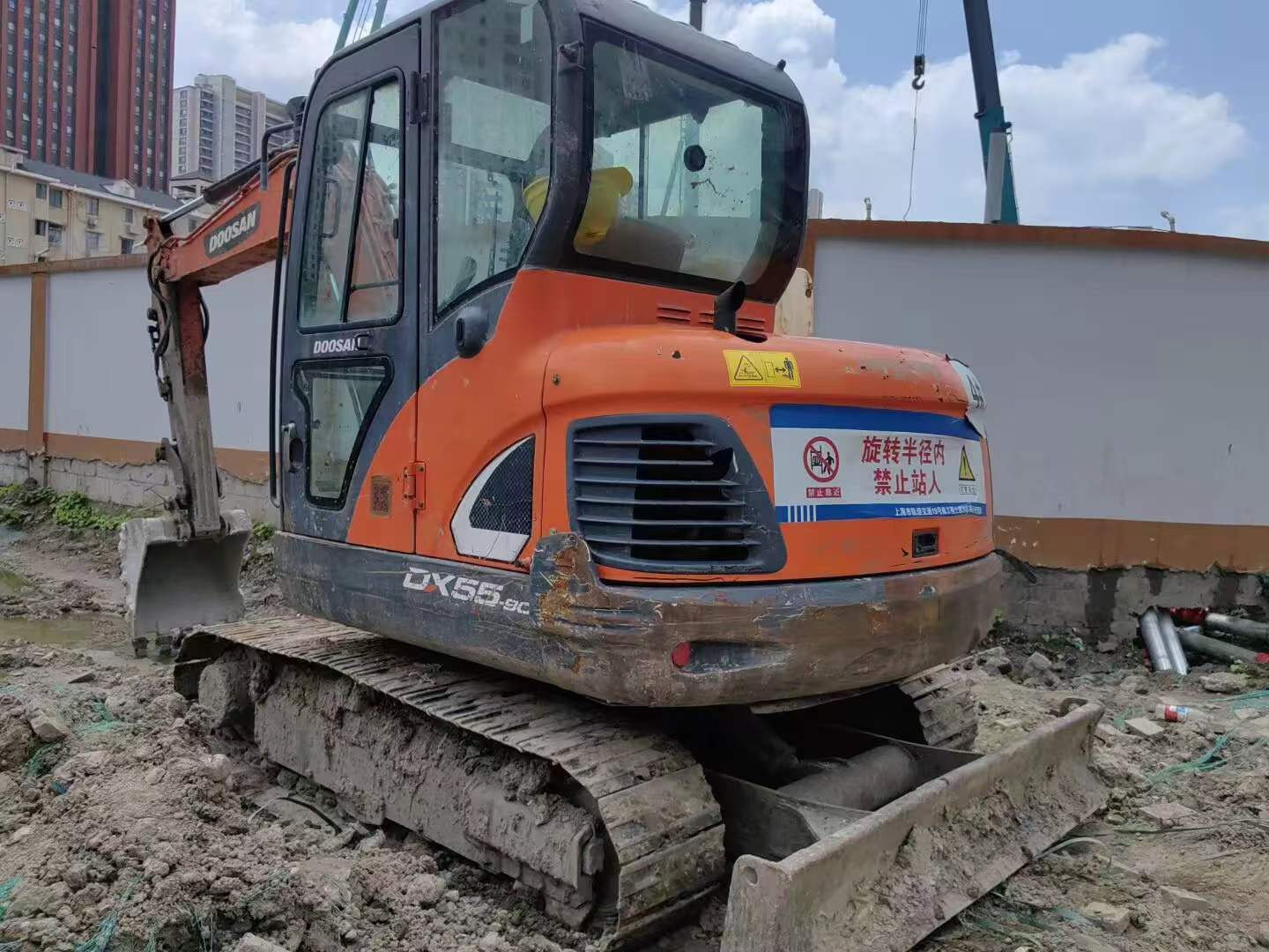 Buy Doosan DX55W Used Excavator / 1