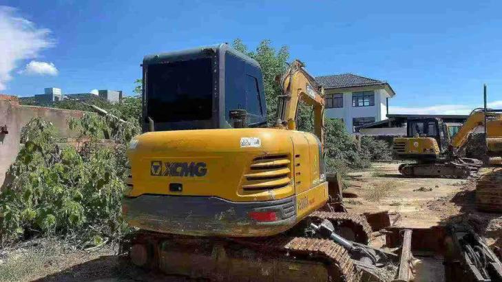 Buy XCMG XE60 Used Excavator / 1