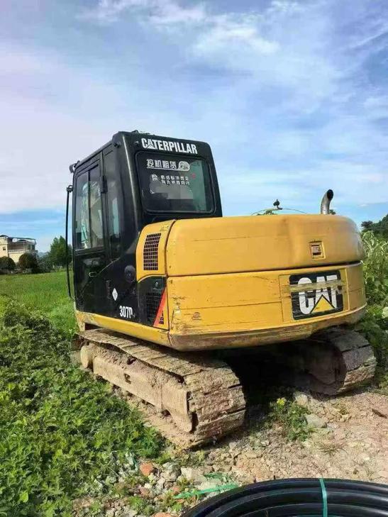 Buy Caterpillar 307B Used Excavator / 1