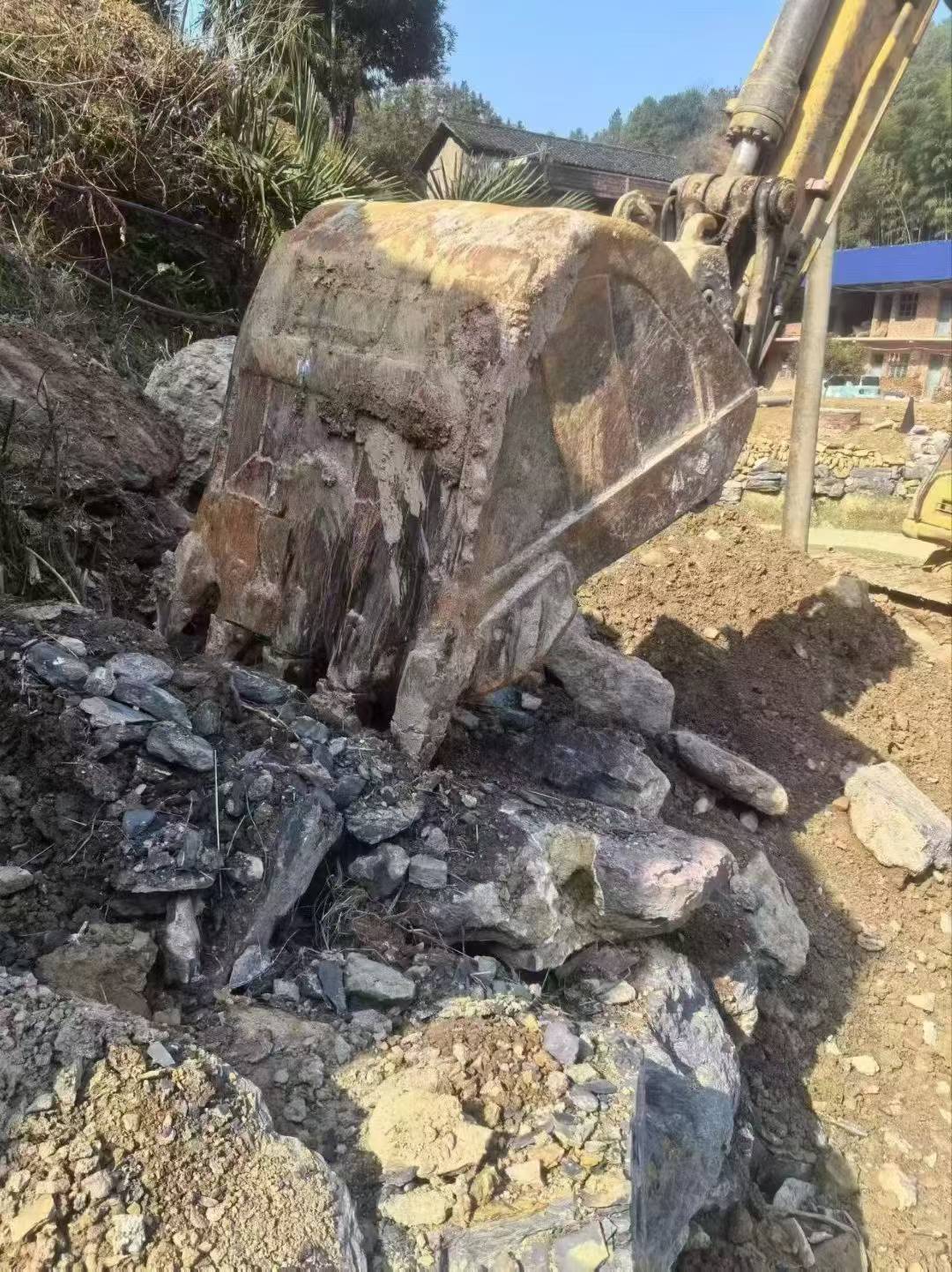 Buy Komatsu PC120-6E Used Excavator / 4