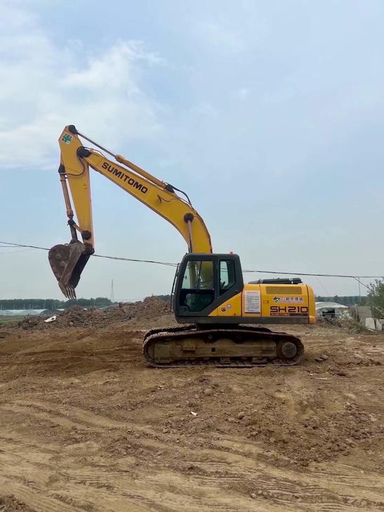 Buy Sumitomo SH210-5 Used Excavator / 1