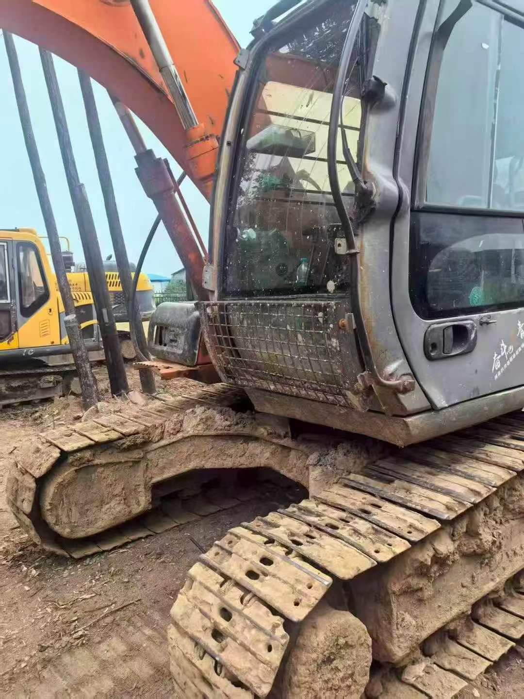 Buy Hitachi EX120-6 Used Excavator / 3 Buy Hitachi EX120-6 Used Excavator / 3