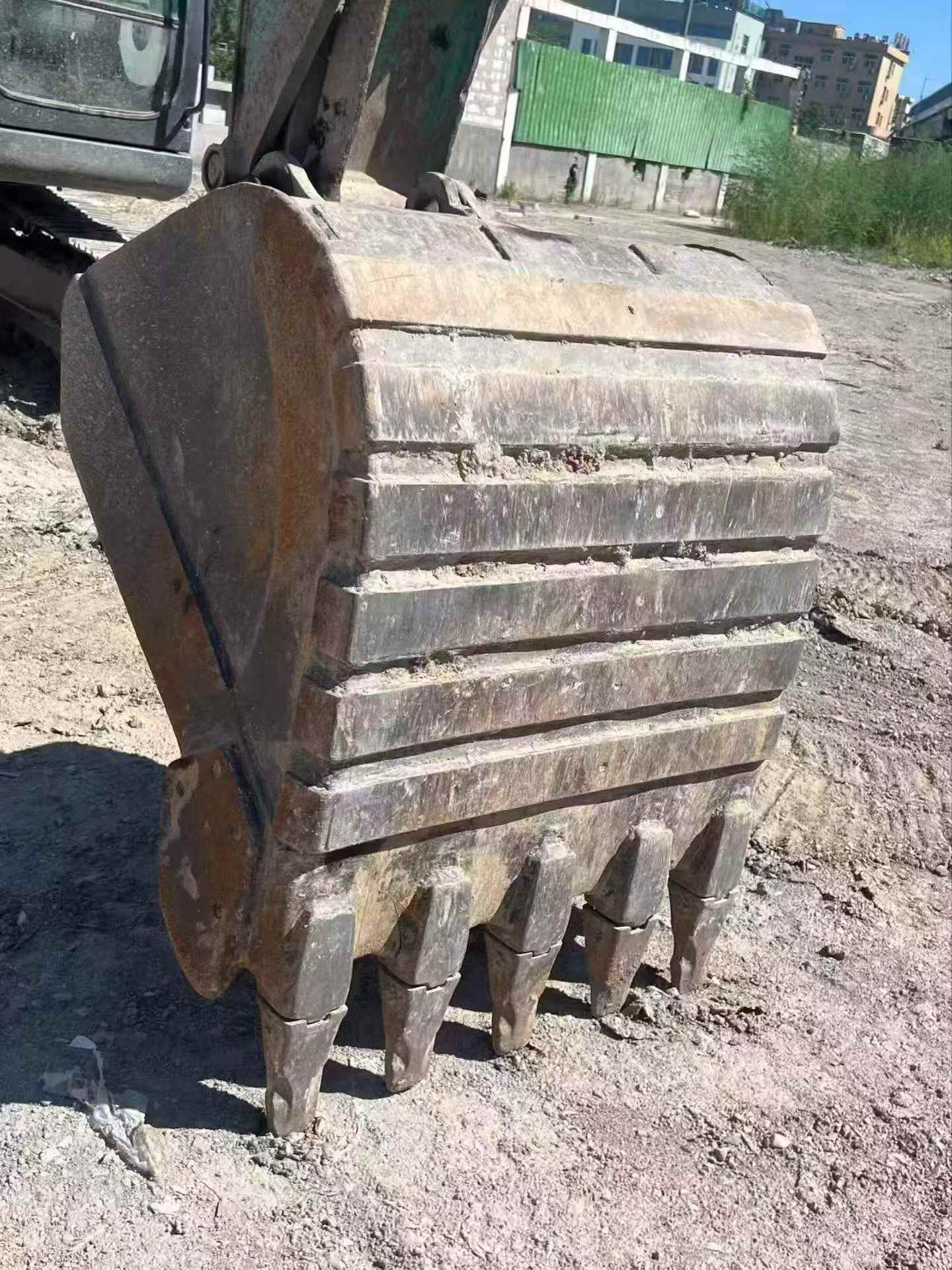 Buy Kobelco SK130 Used Excavator / 6 Buy Kobelco SK130 Used Excavator / 6