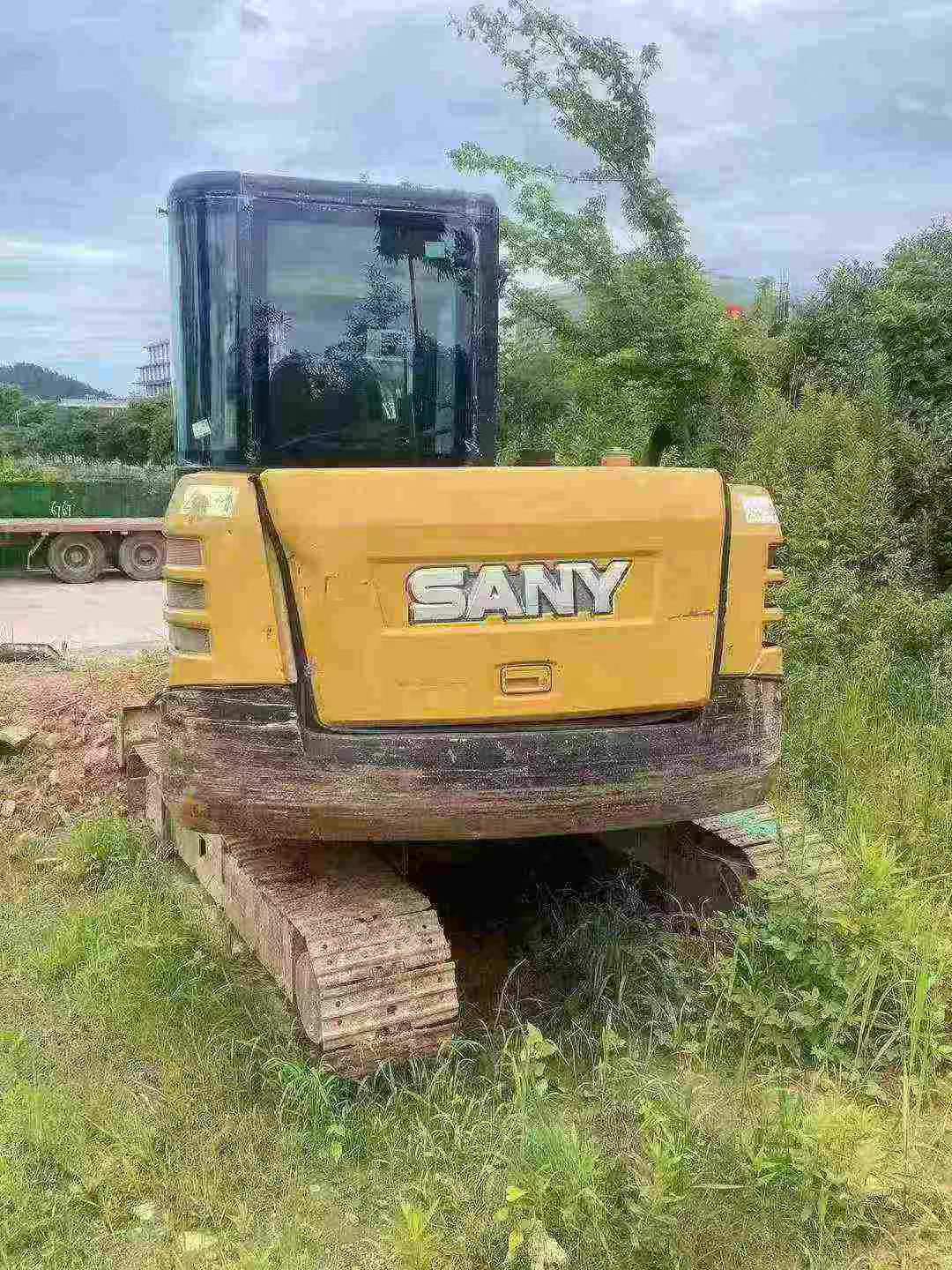 Buy Sany SY60 Used Excavator / 1