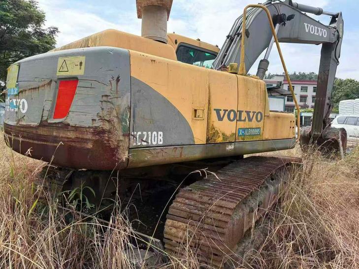 Buy Volvo EC210B Used Excavator / 1
