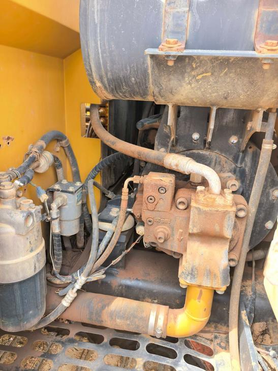 Buy Sany SY65C Used Excavator / 1