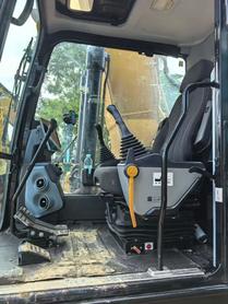 Buy Sany SY200C Used Excavator / 8 Buy Sany SY200C Used Excavator / 8