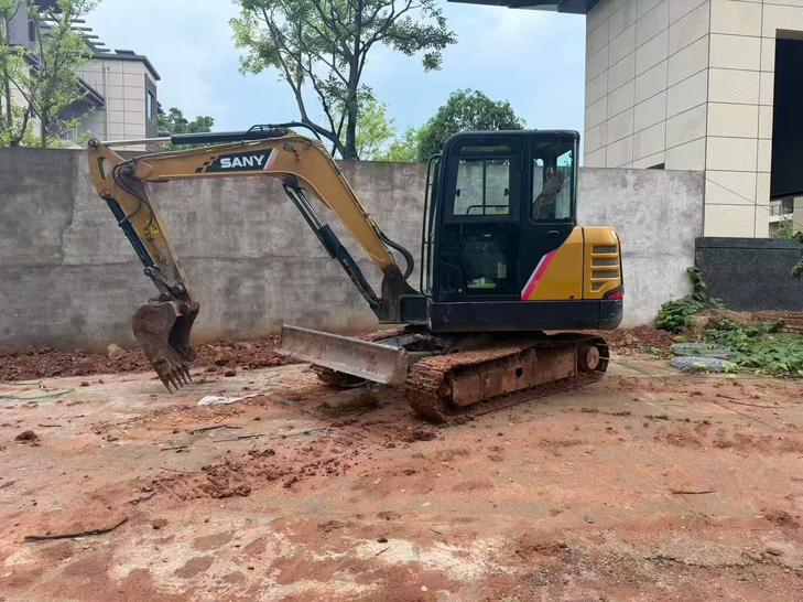 Buy Sany SY55 Used Excavator / 1