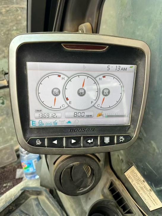 Buy Doosan DH215-7 Used Excavator / 1