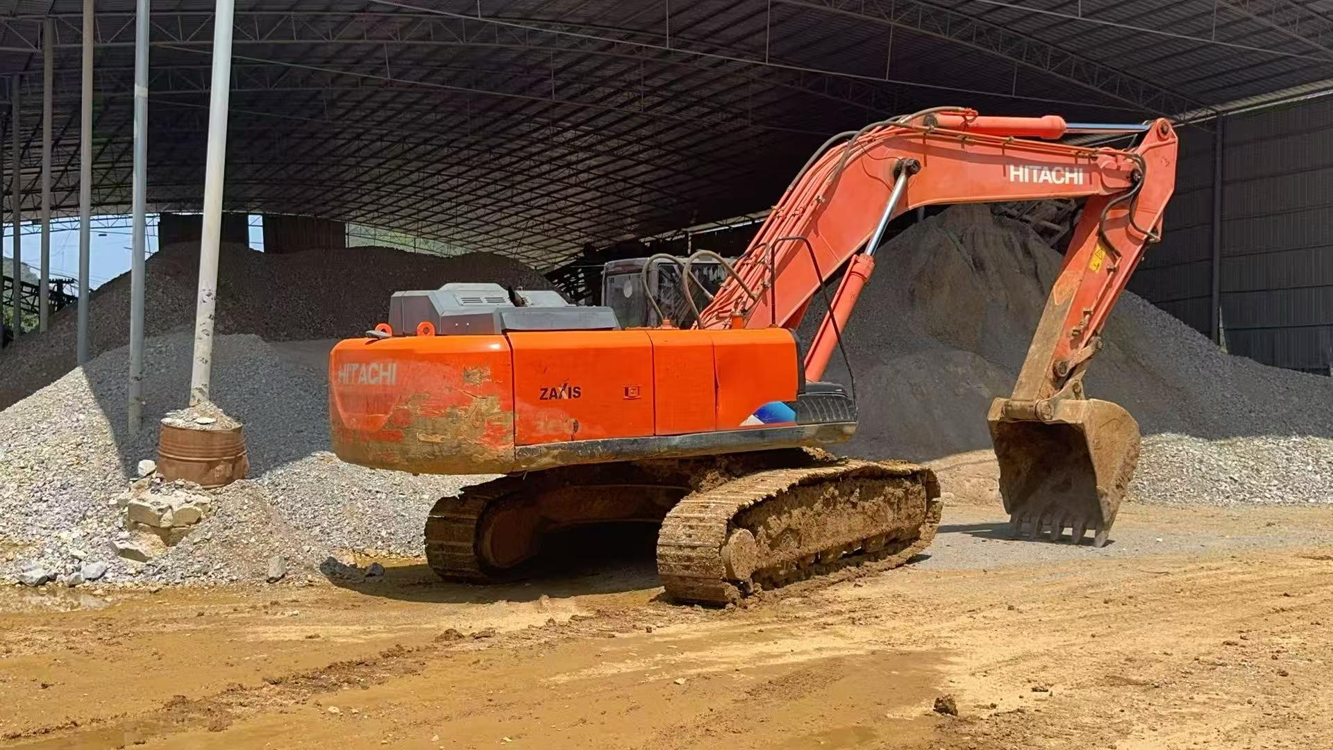 Buy Hitachi ZX330-5A Used Excavator / 2