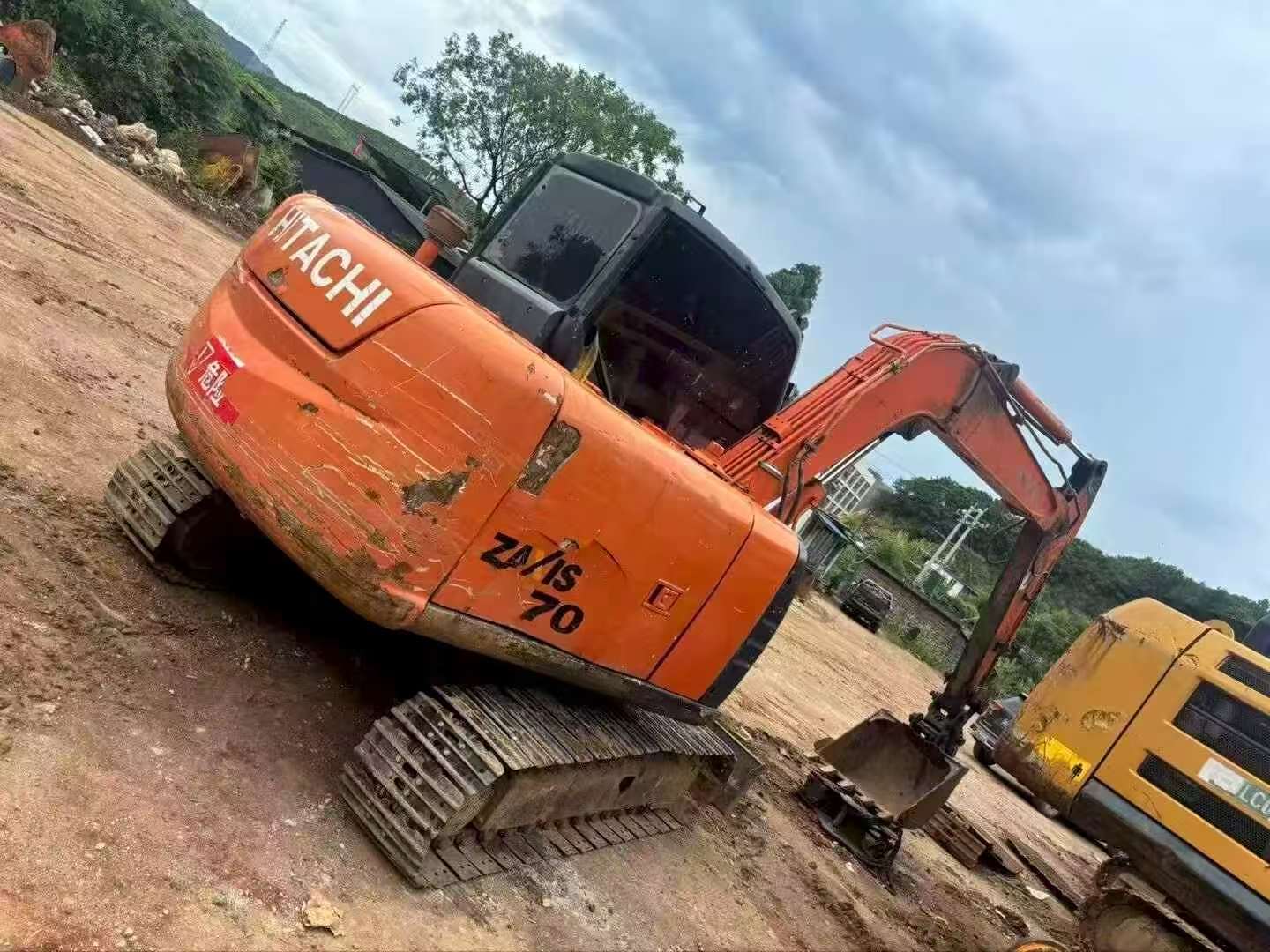 Buy Hitachi EX60-5 Used Excavator