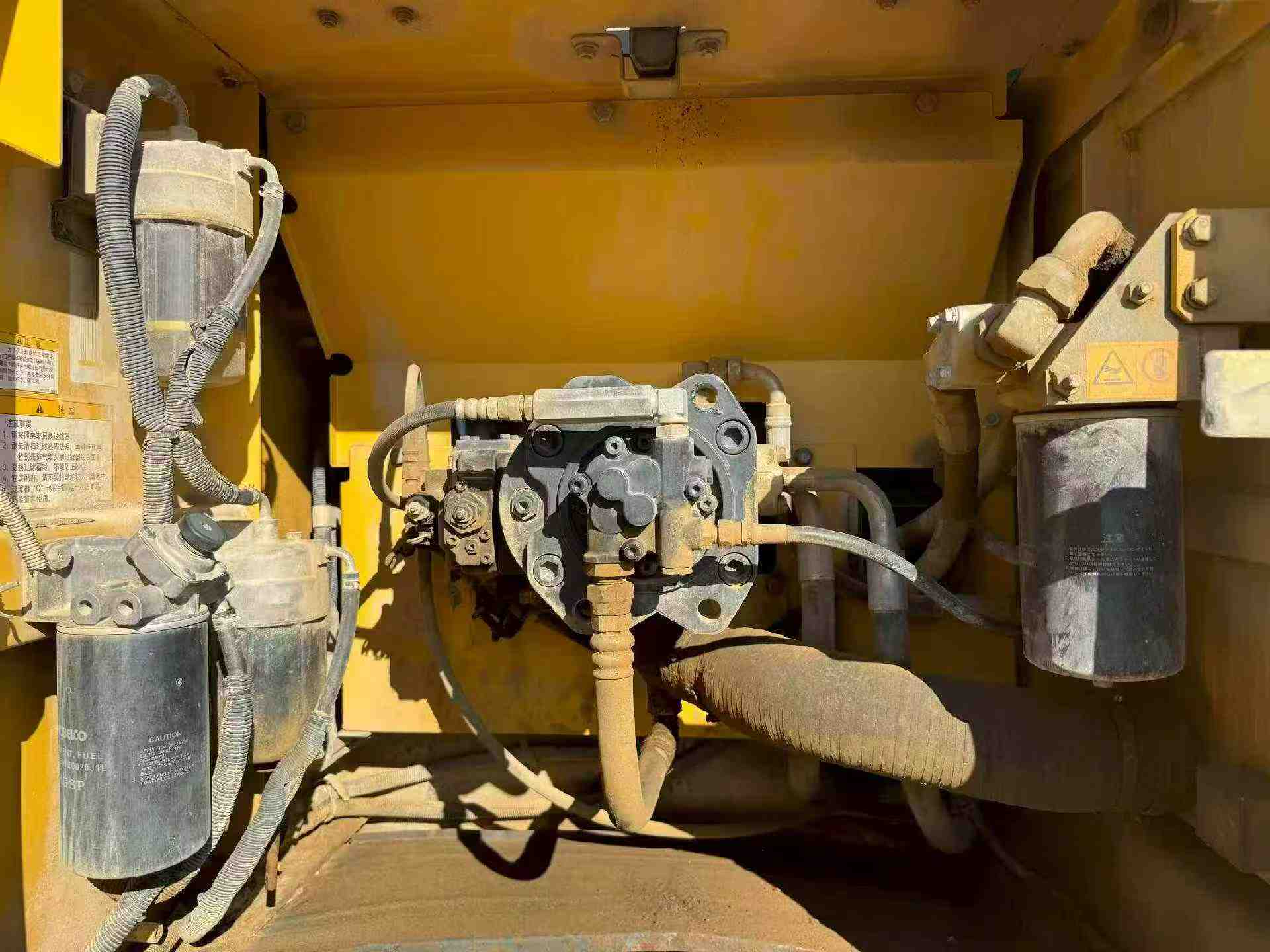 Compre Escavadeira Kobelco SK330-8 Usada / 2