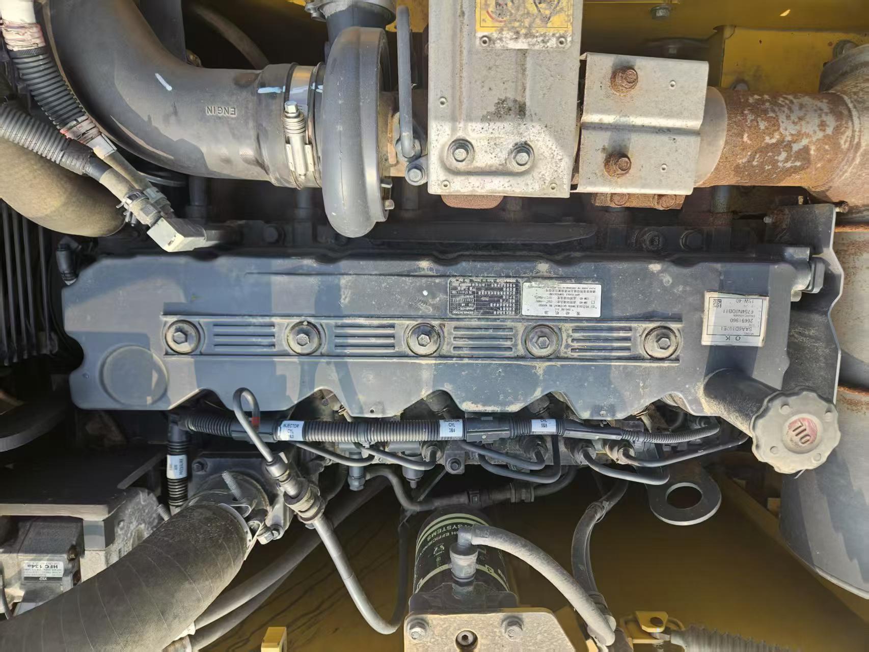 Compre Escavadeira Komatsu PC200 Usada / 5 Compre Escavadeira Komatsu PC200 Usada / 5