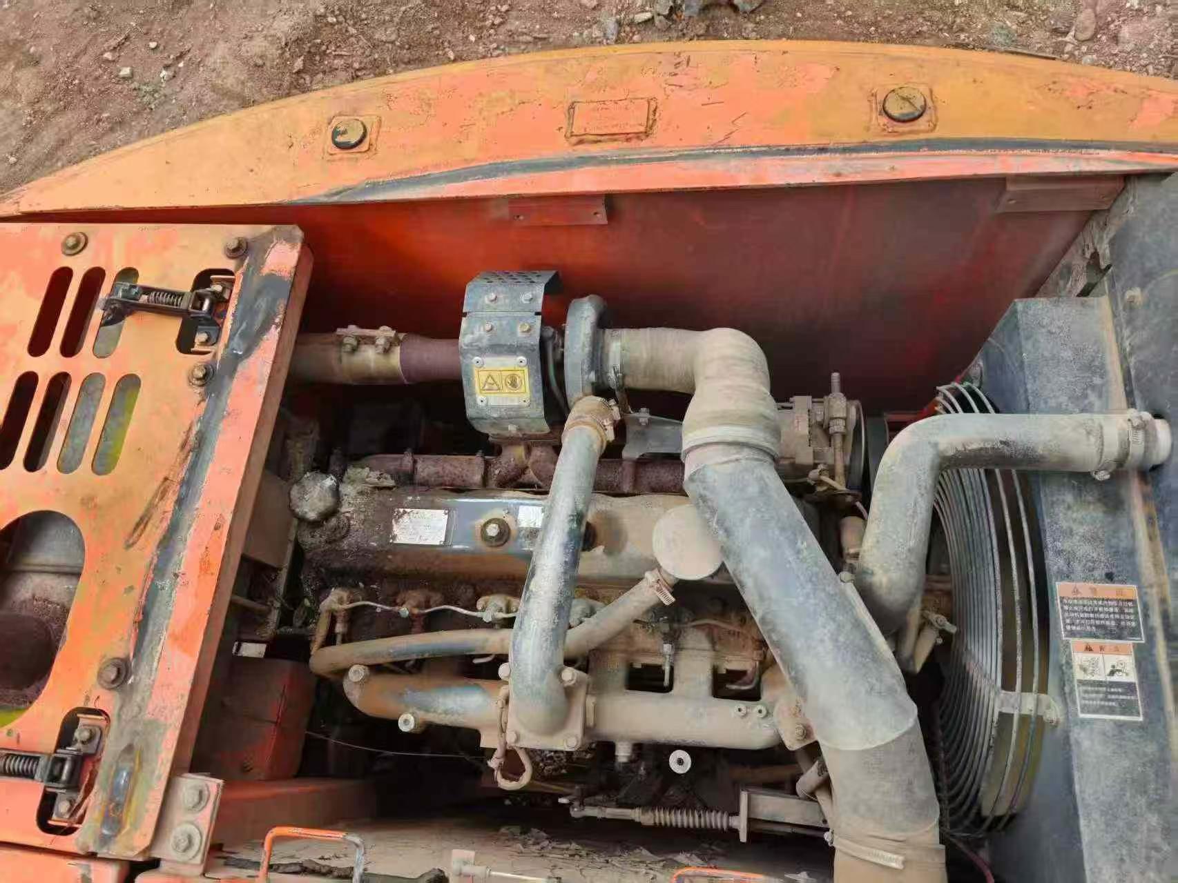 Купить Подержанный Экскаватор Doosan DH150-7 / 6 Купить Подержанный Экскаватор Doosan DH150-7 / 6