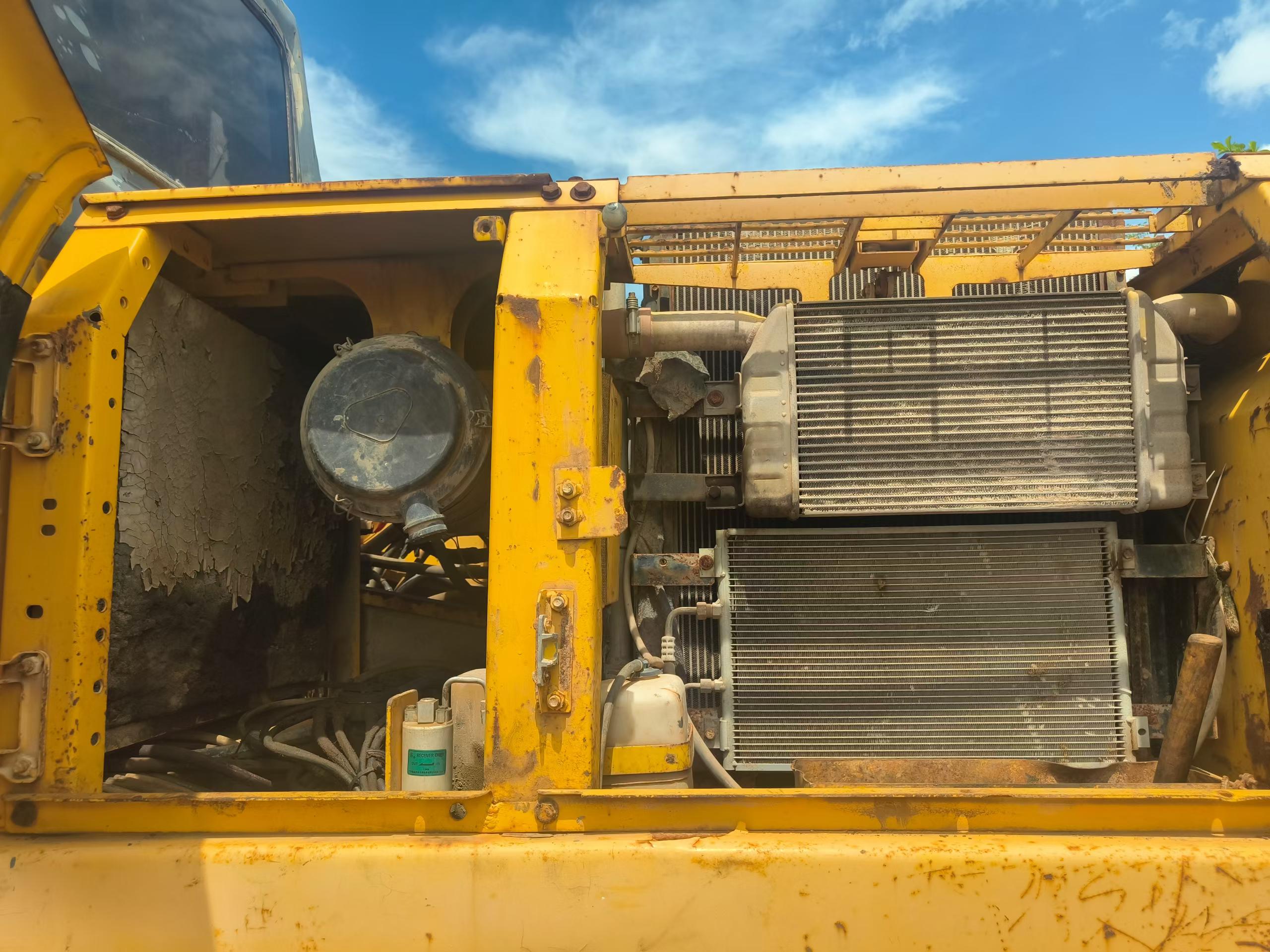 Compre Excavadora Komatsu PC200-7 Usada / 2
