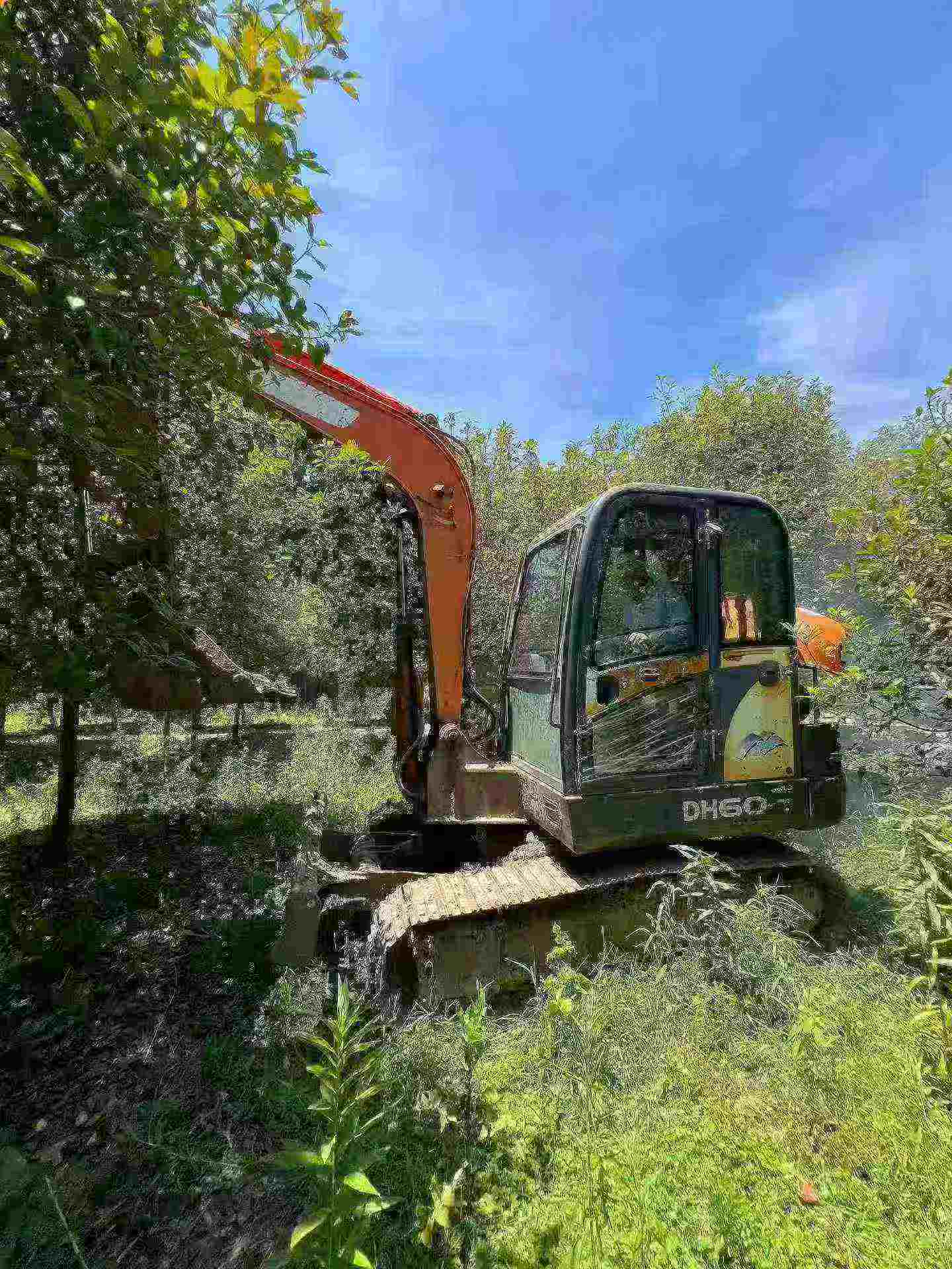 Buy Doosan DH60 Used Excavator Buy Doosan DH60 Used Excavator