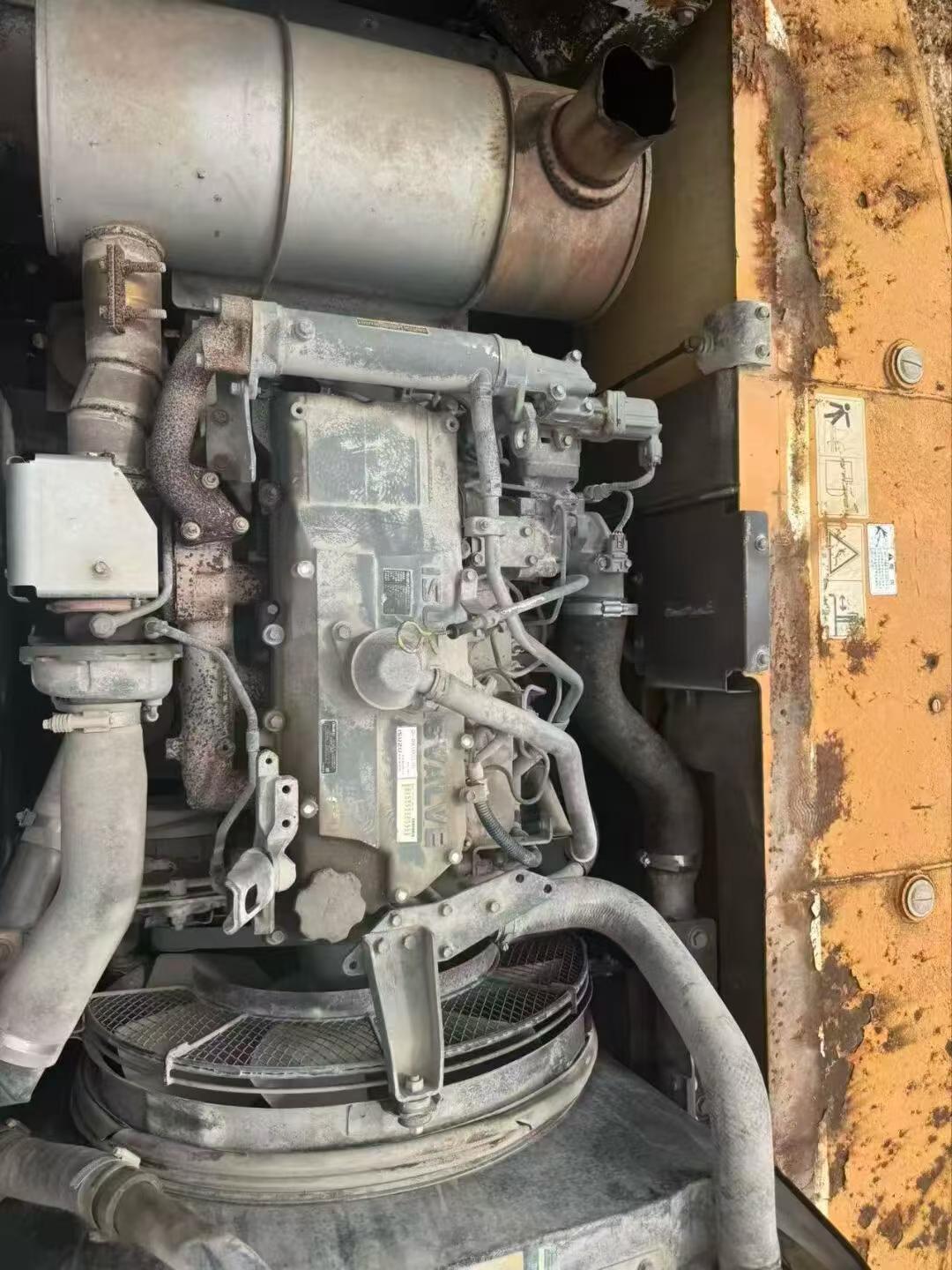 شراء حفارة Case CX260C مستعملة / 5