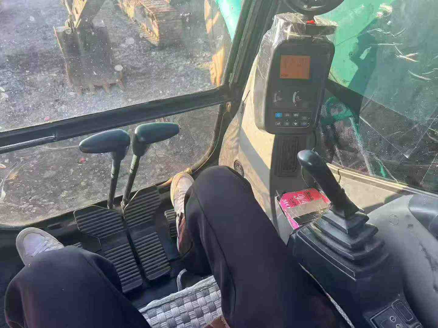 Compre Excavadora Kobelco SK140 Usada / 7