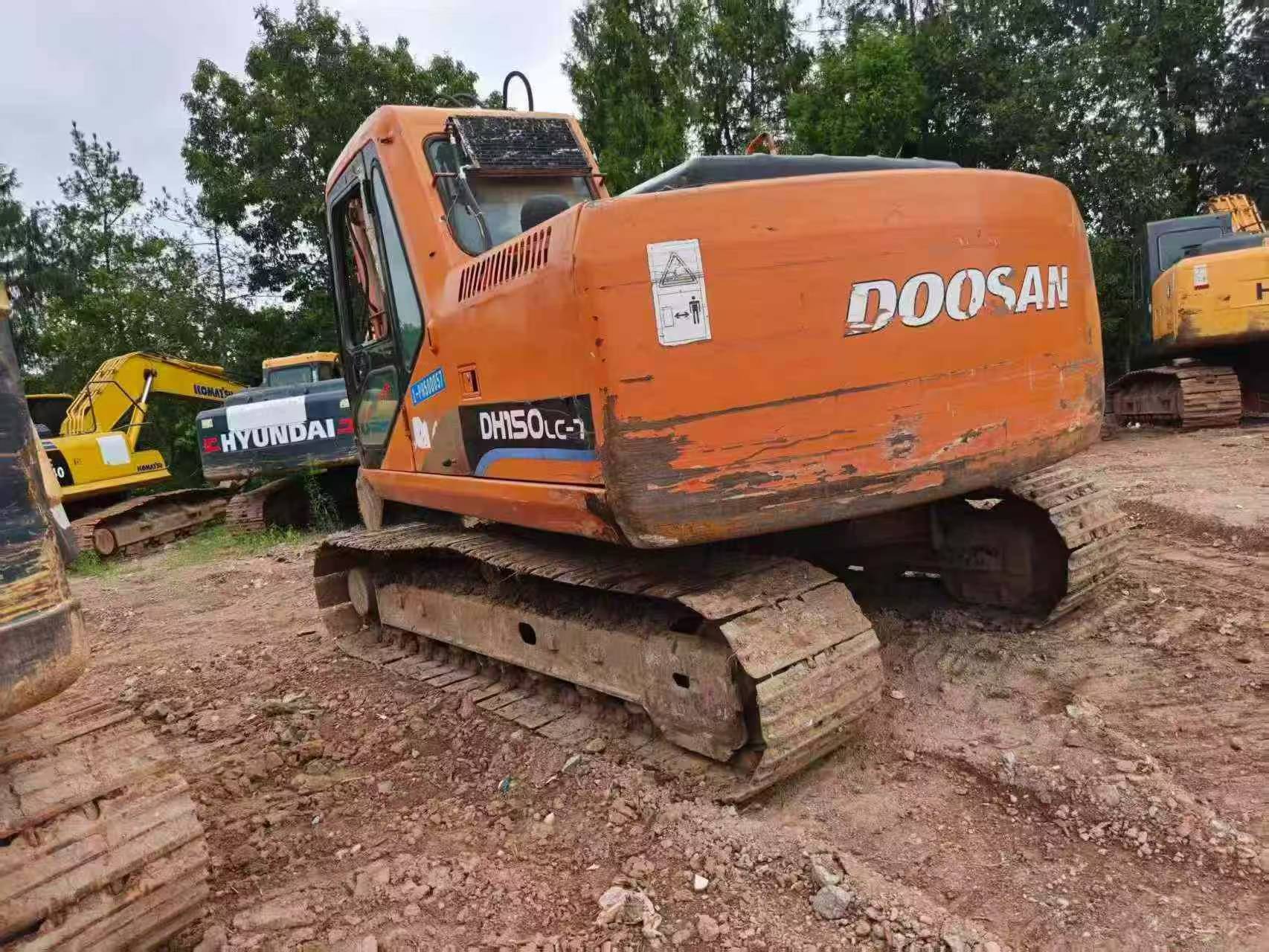 Купить Doosan DH150-7 Подержанный Экскаватор Купить Doosan DH150-7 Подержанный Экскаватор