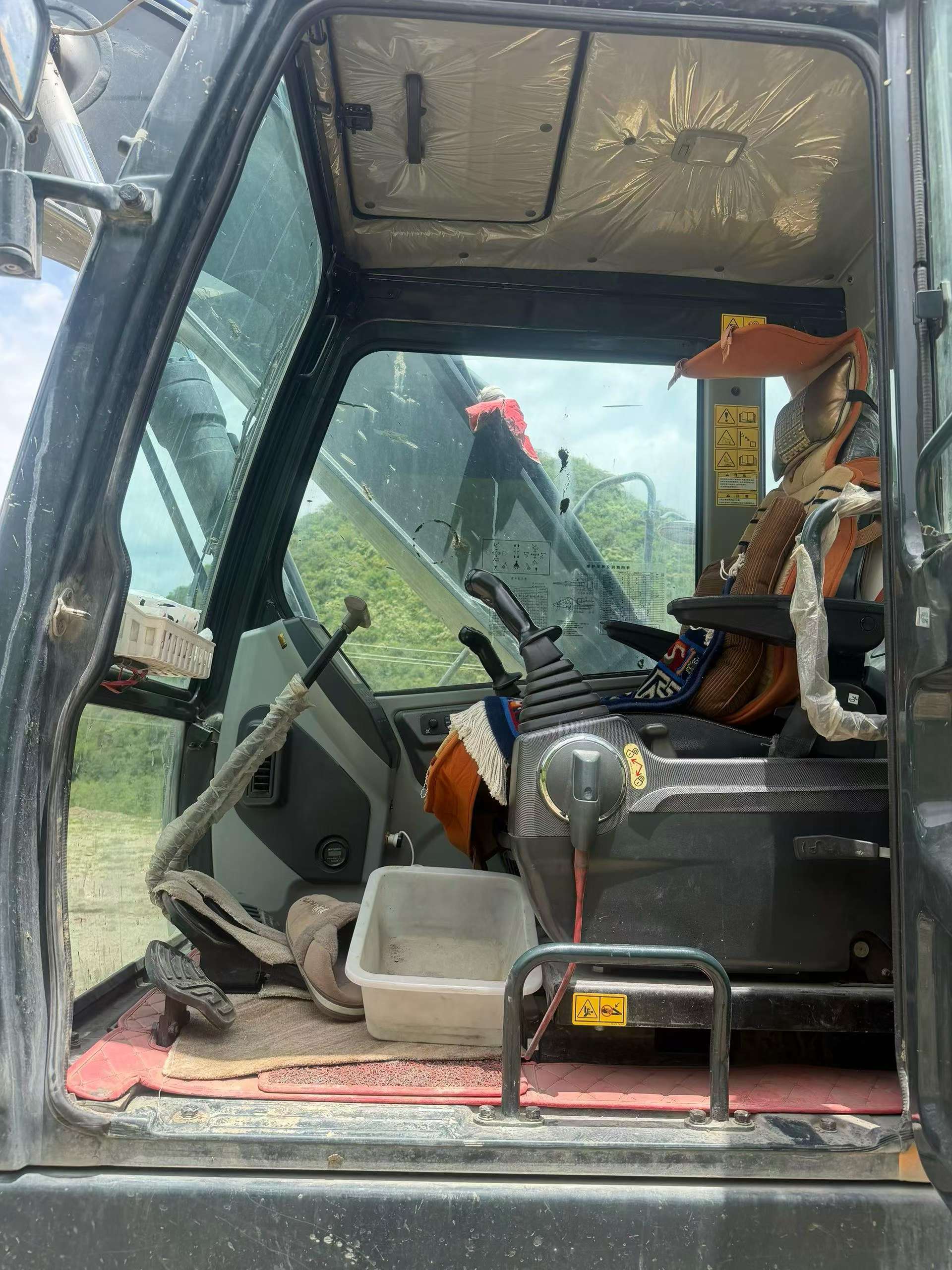 شراء حفارة Hyundai R205VS مستعملة / 7