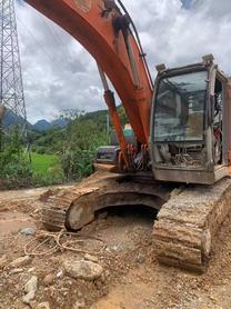 Buy Hitachi ZX200-6 Used Excavator / 5 Buy Hitachi ZX200-6 Used Excavator / 5