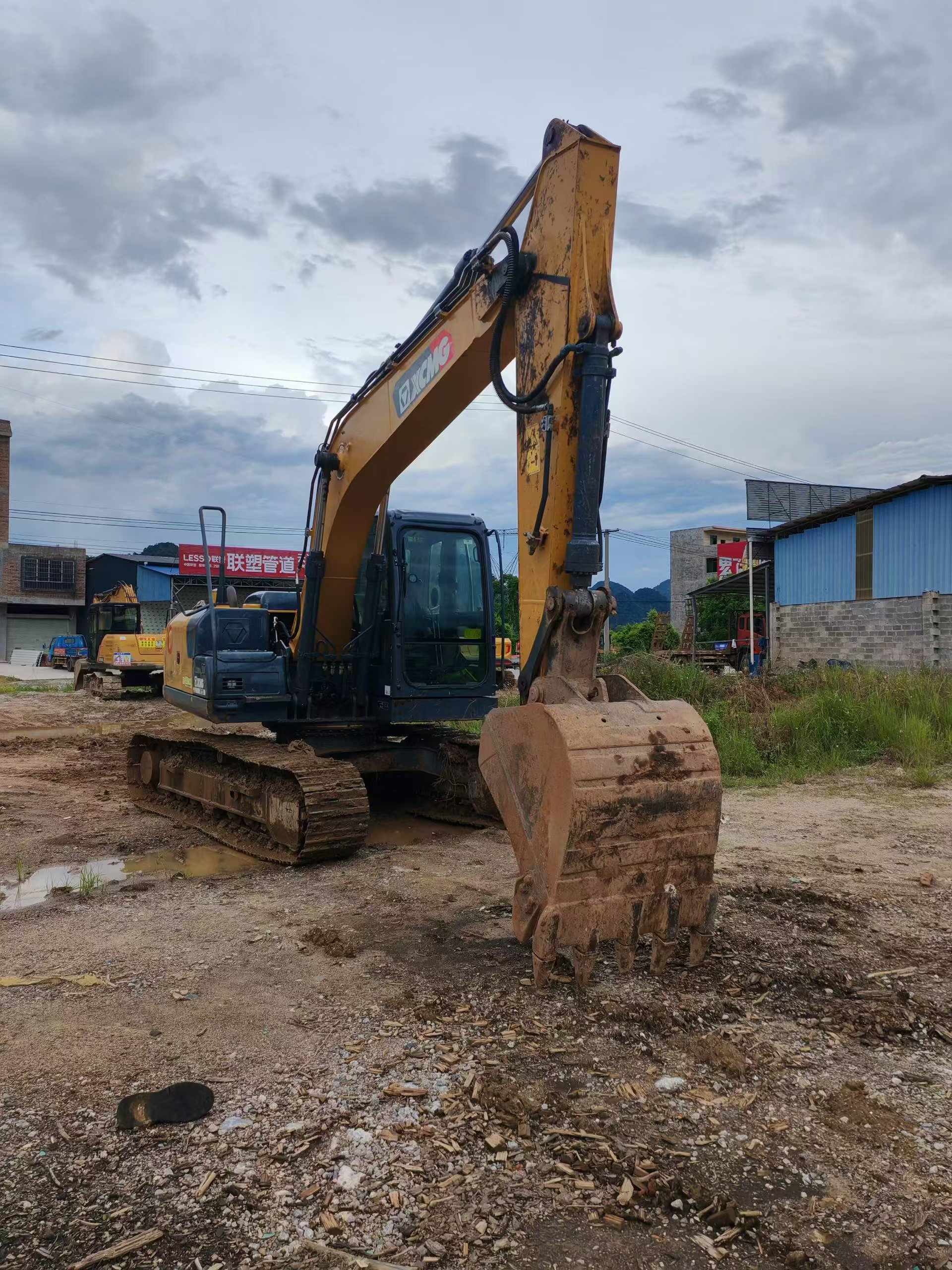 Acheter Pelle XCMG XE135B d'occasion / 4