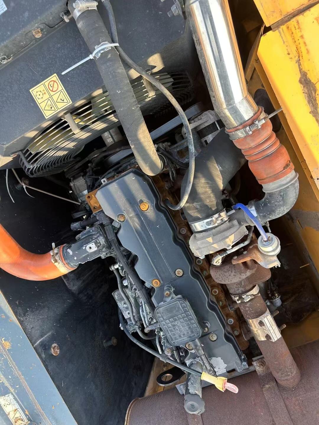 شراء حفارة Hyundai R215VS مستعملة / 8