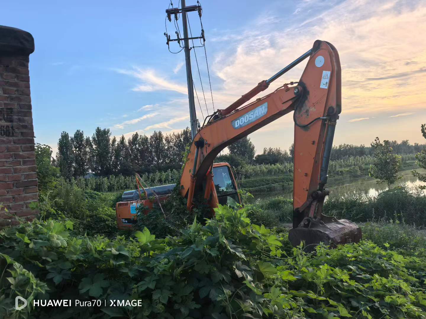 Buy Doosan DH215-9 Used Excavator / 4