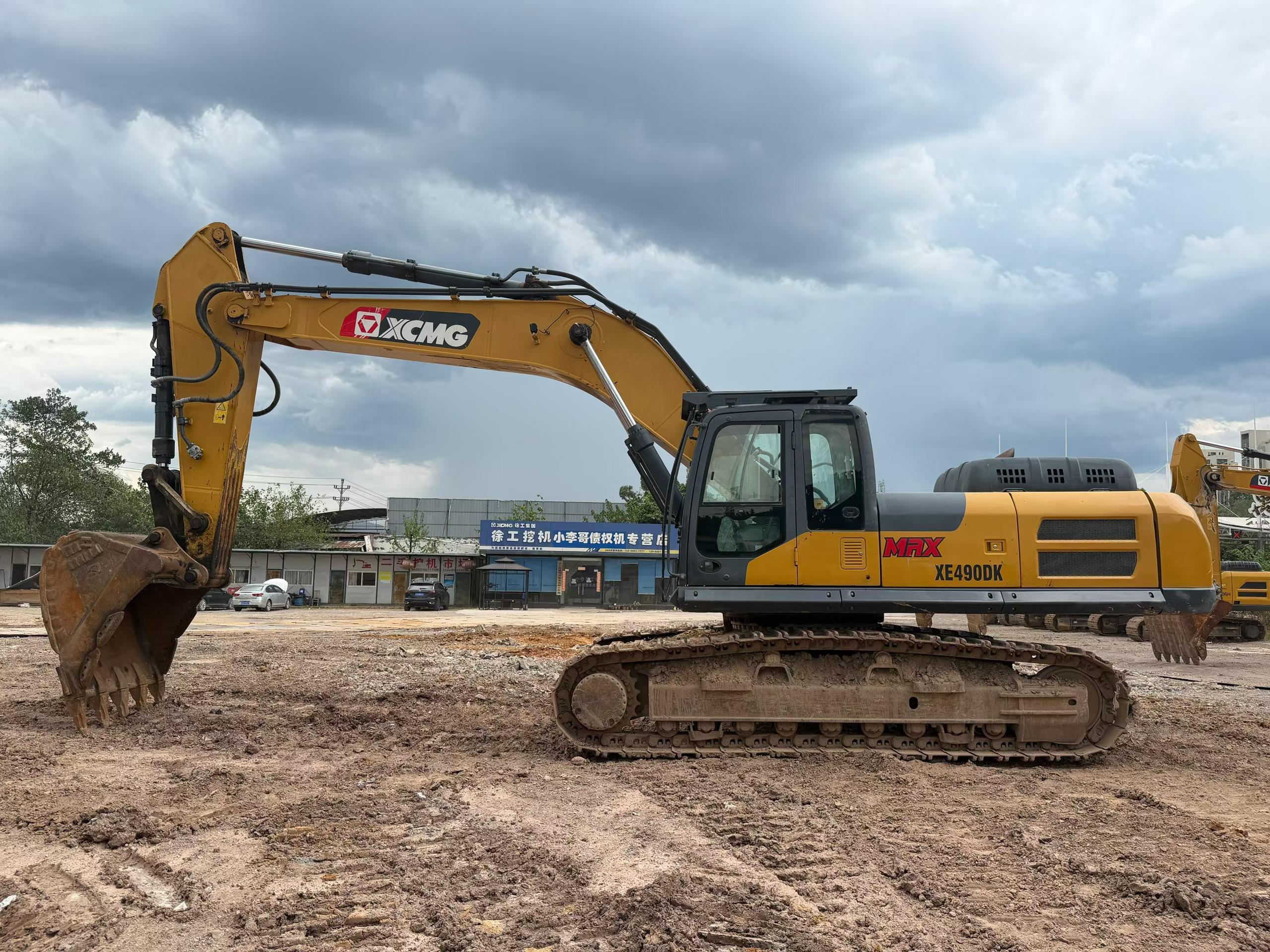 Купить Подержанный Экскаватор XCMG XE335C / 6 Купить Подержанный Экскаватор XCMG XE335C / 6