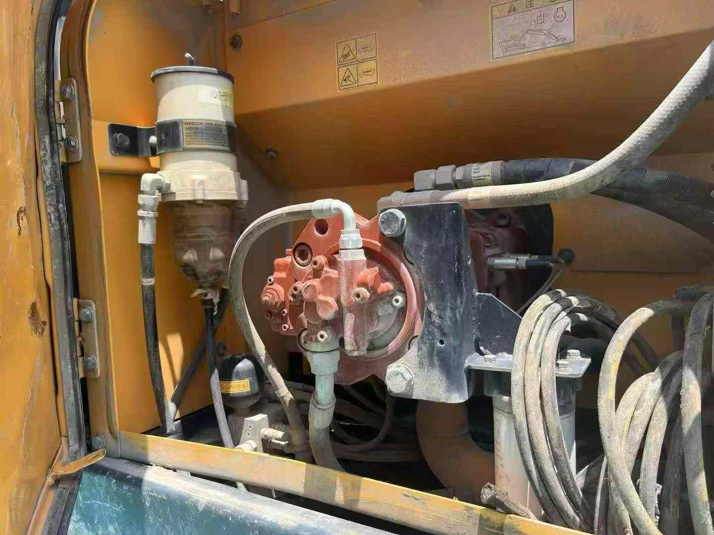 شراء حفارة Hyundai R215-7 مستعملة / 4