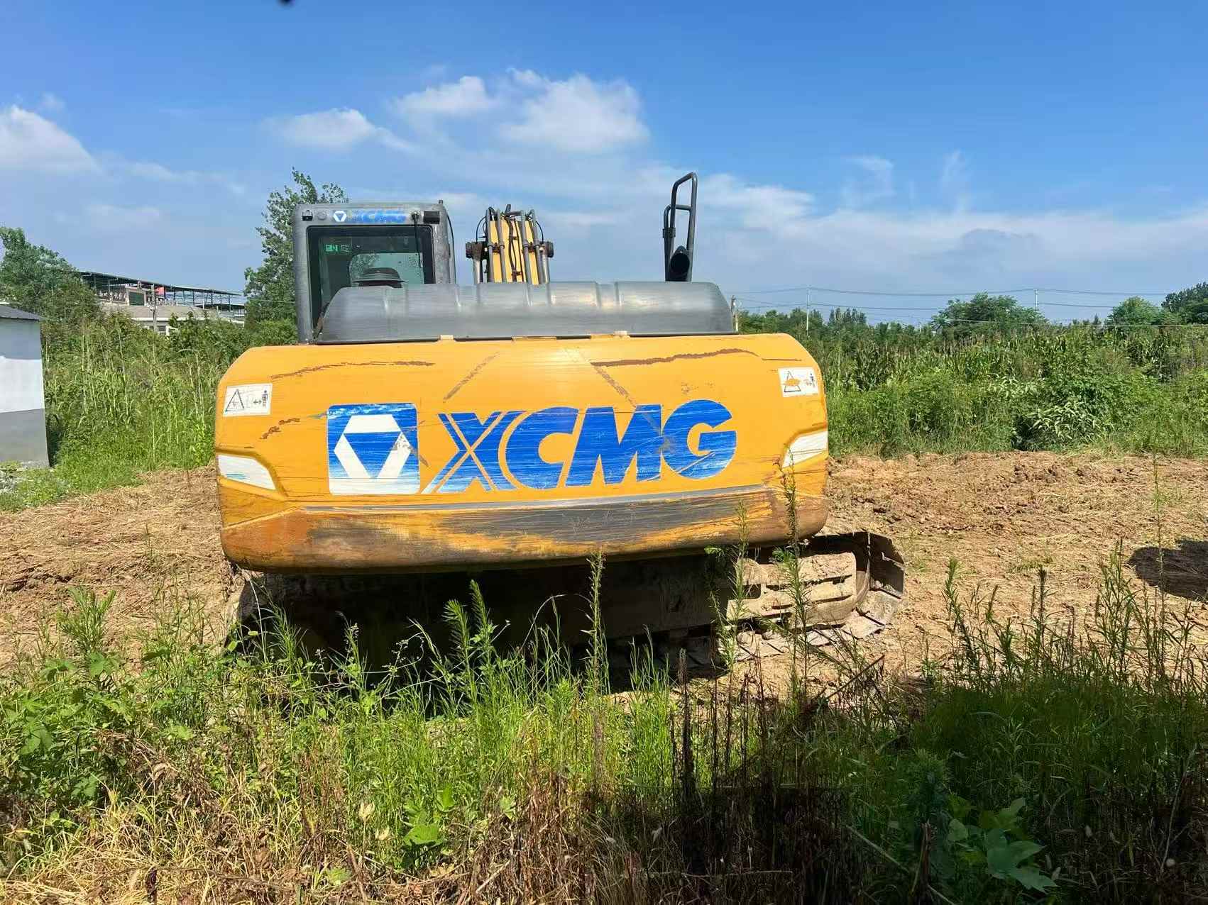 Buy XCMG XE215 Used Excavator / 2