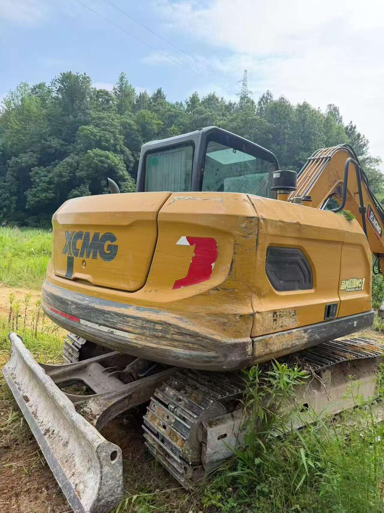 شراء حفارة XCMG XE75C مستعملة / 2