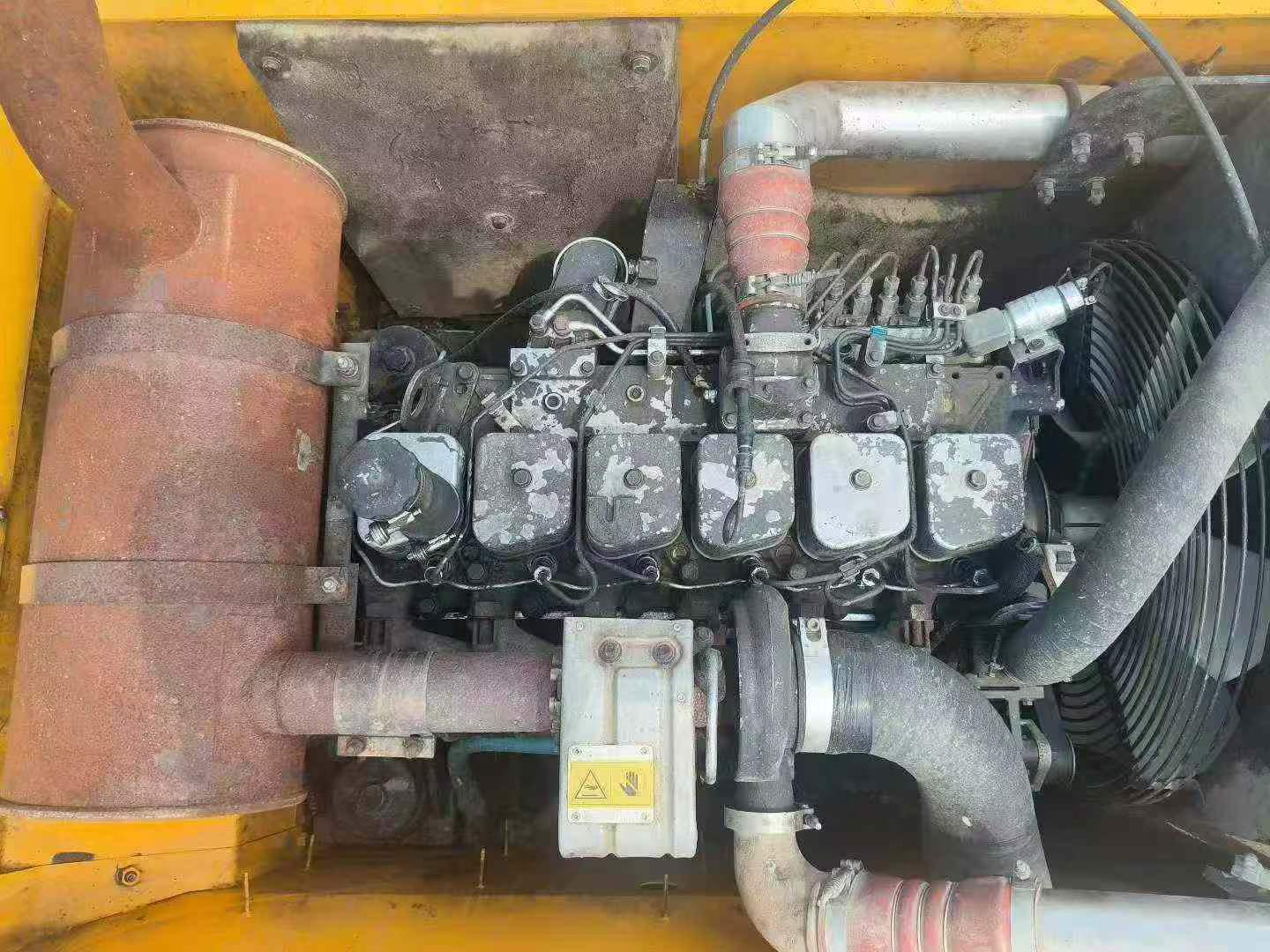 شراء حفارة Hyundai R225-7 مستعملة / 4